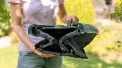 BOSCH AdvancedRotak 650 Electric Lawnmower | Alton Garden Centre -Konstsmidee Shop Bosch Advanced Rotak 650 4