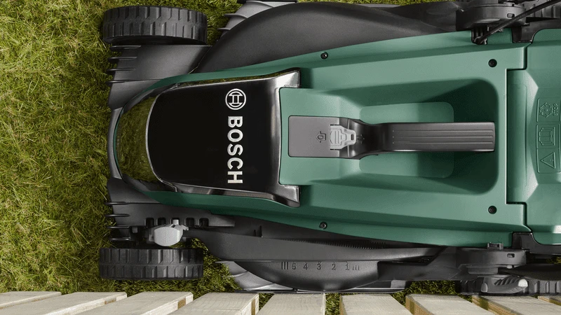 BOSCH AdvancedRotak 750 45cm Electric Lawnmower - Alton Garden Centre 7 BOSCH AdvancedRotak 750 45cm Electric Lawnmower - Alton Garden Centre - Image 5