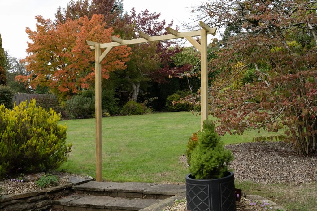 Forest - Hanbury Single Flat Top Arch - Alton Garden Centre 3 Forest - Hanbury Single Flat Top Arch - Alton Garden Centre