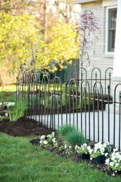 Panacea Triple Arch Finial Fence Gate | Alton Garden Centre -Konstsmidee Shop products triple arch finial fence gate 2